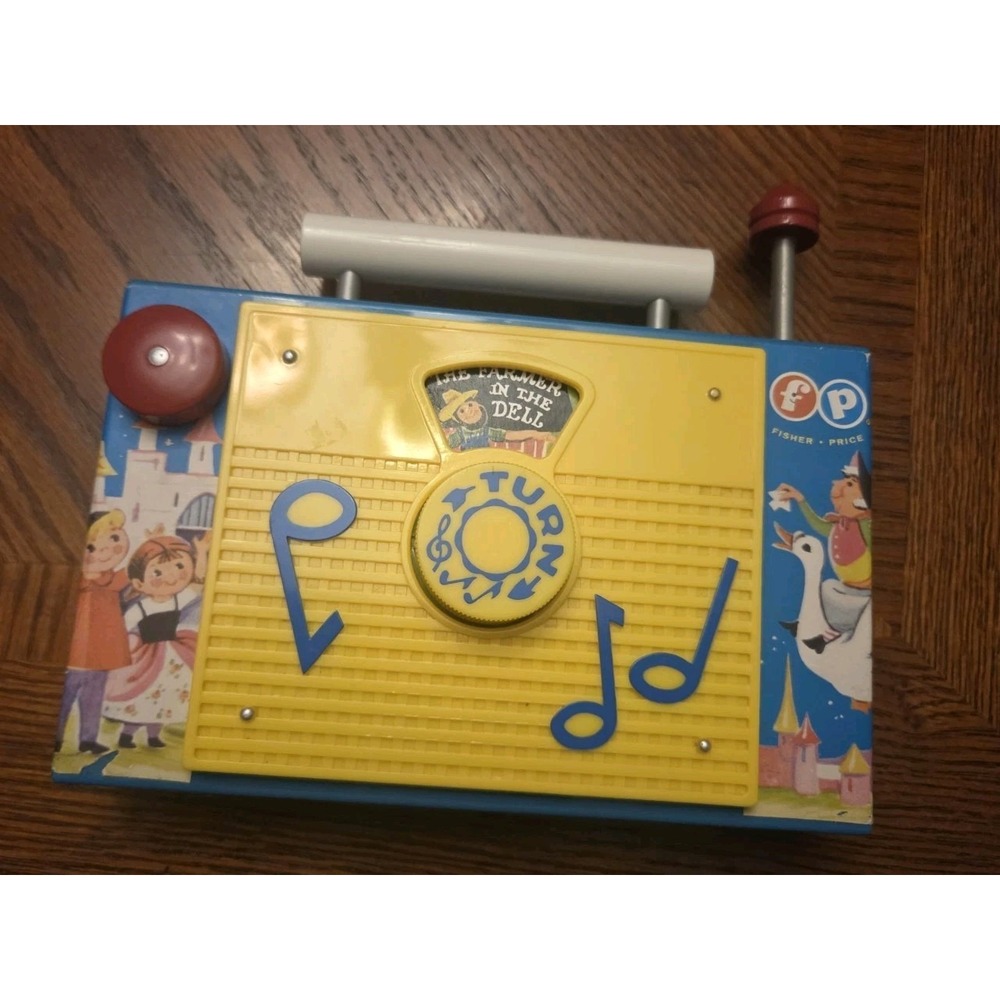 Fisher Price The Farmer In The Dell Wind Up TV-Radio Vintage 1960S WORKS